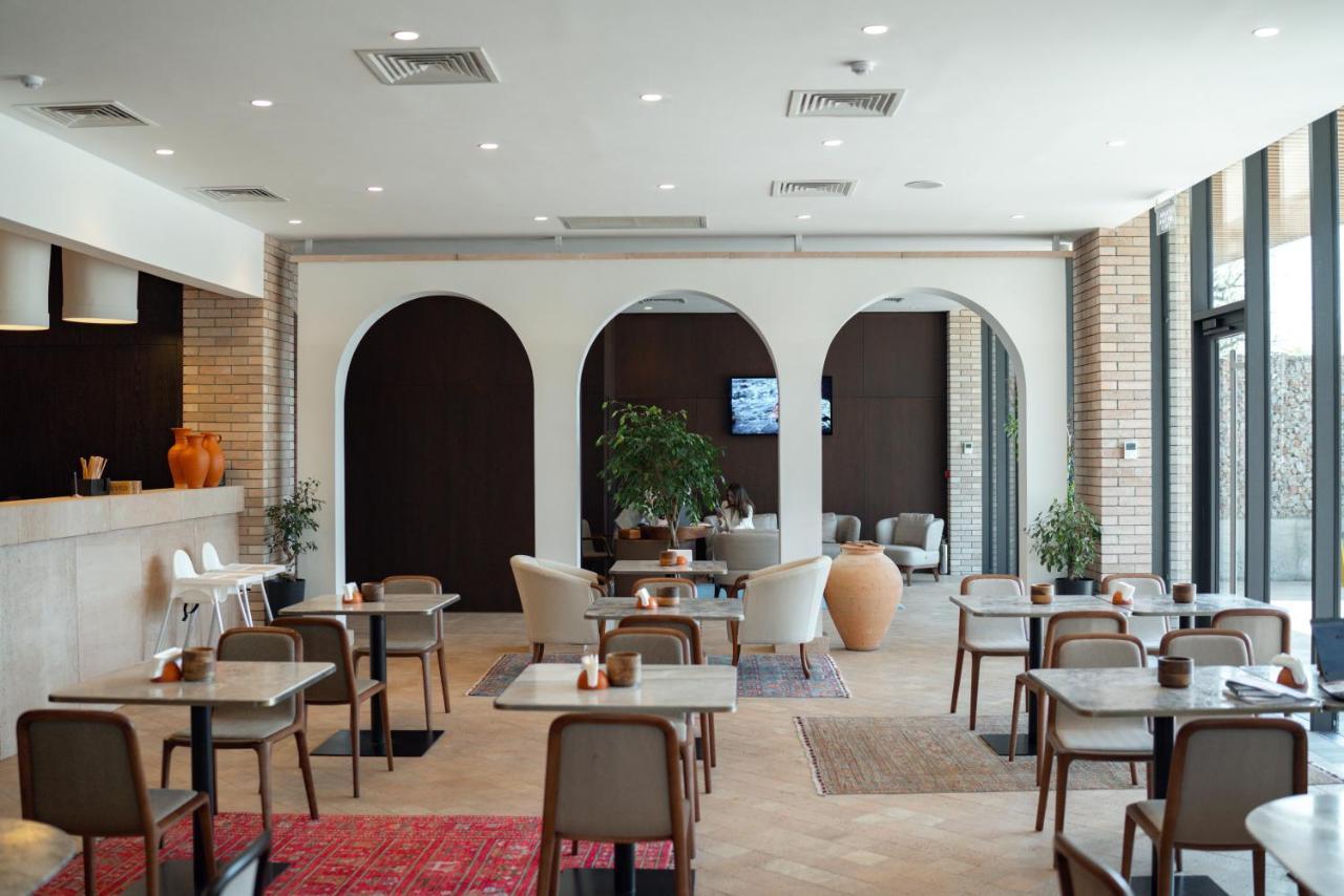 Pana Boutique Hotel Shymkent Bagian luar foto