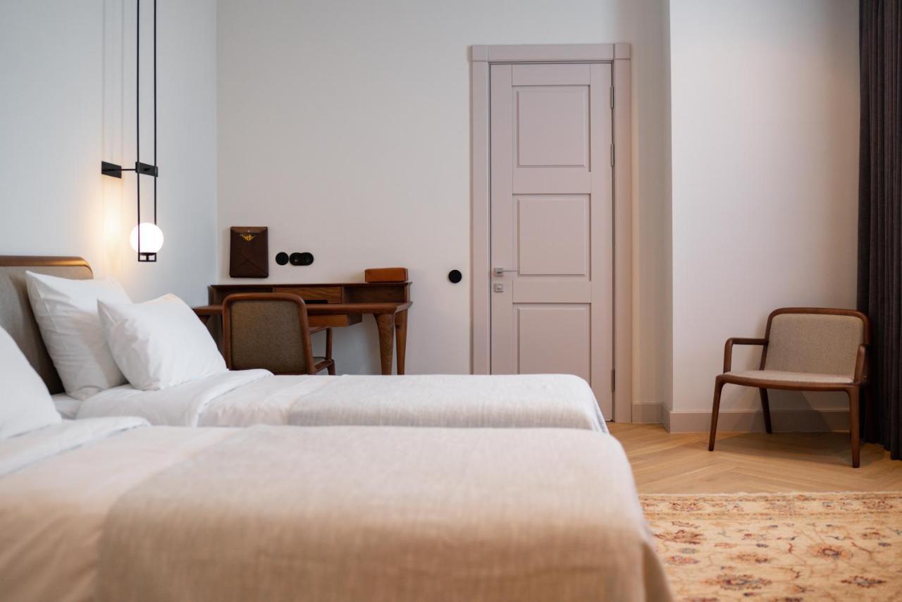 Pana Boutique Hotel Shymkent Bagian luar foto