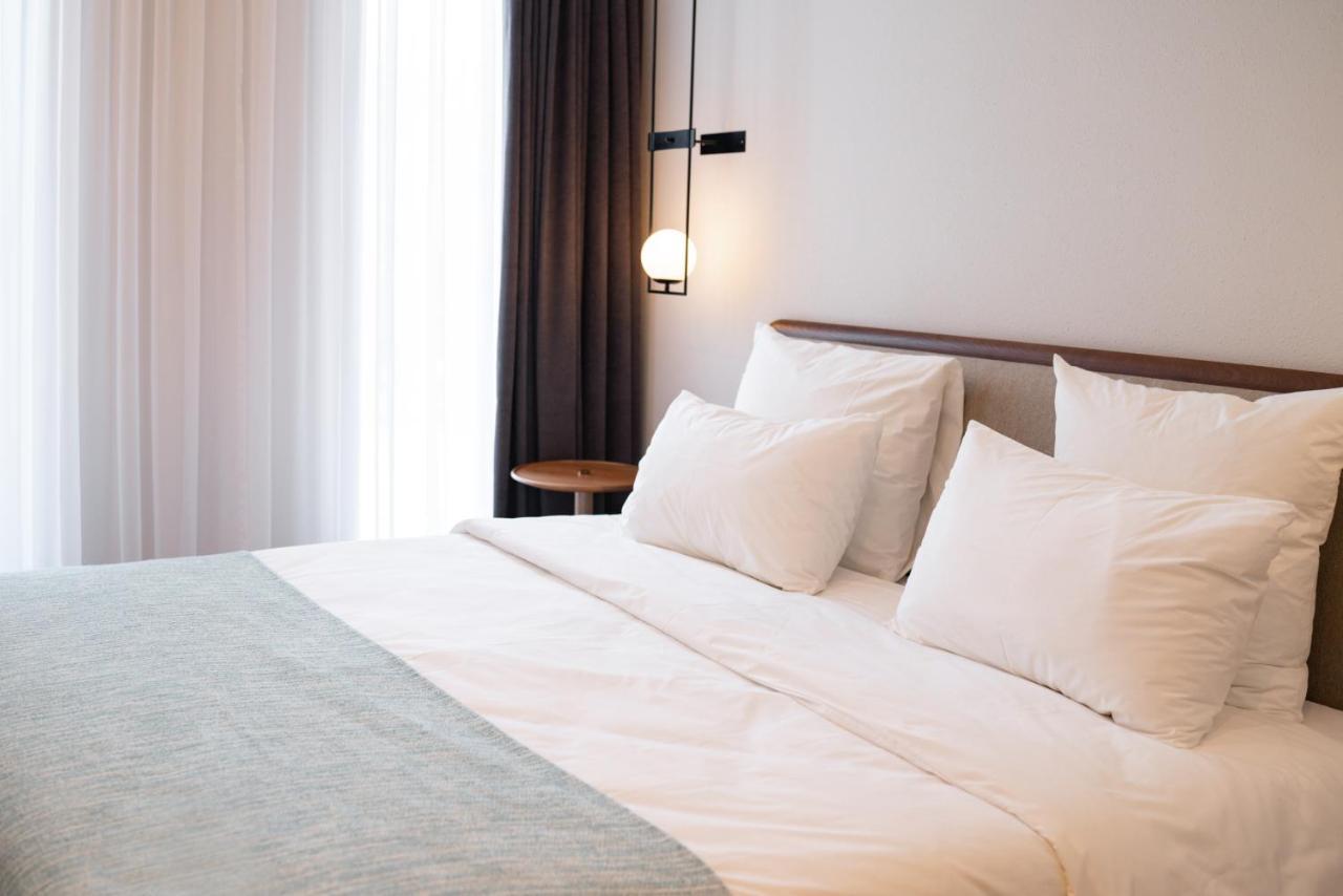 Pana Boutique Hotel Shymkent Bagian luar foto