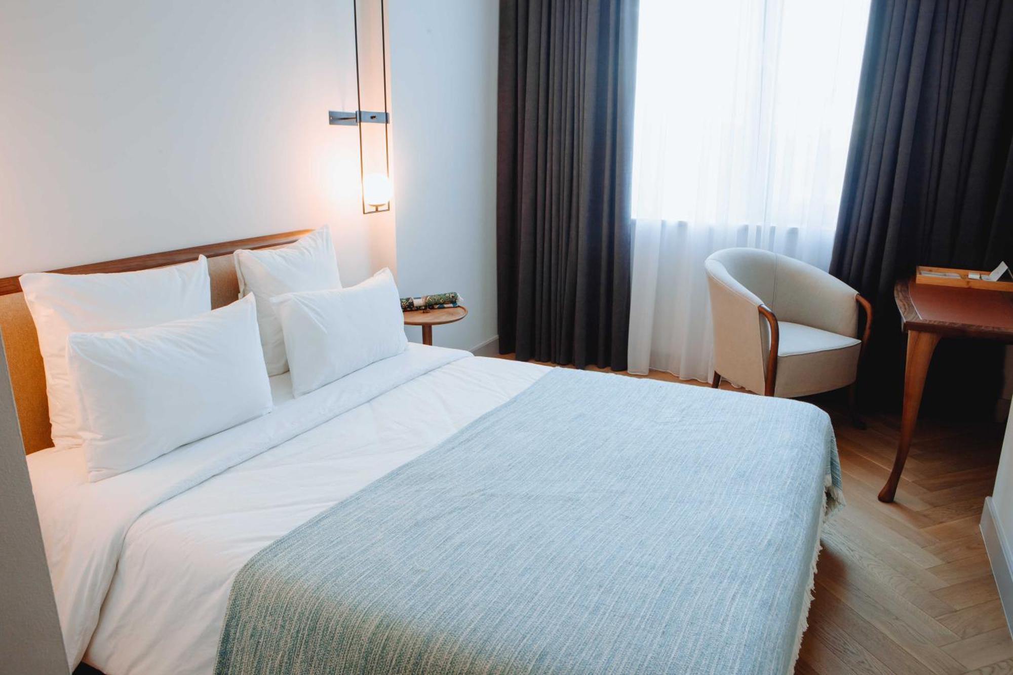 Pana Boutique Hotel Shymkent Bagian luar foto