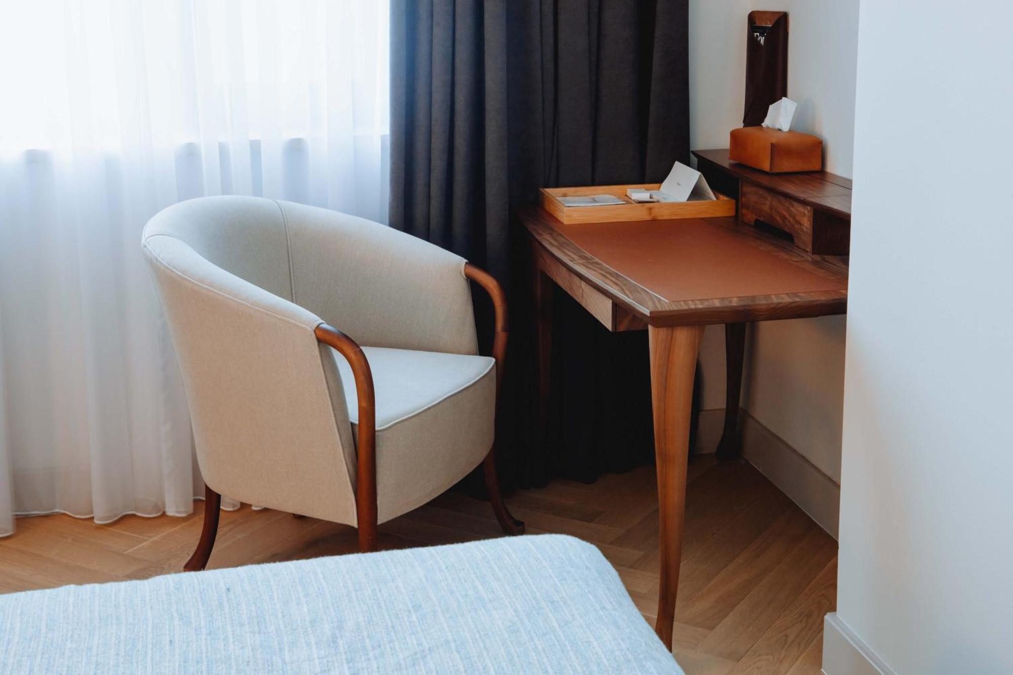 Pana Boutique Hotel Shymkent Bagian luar foto