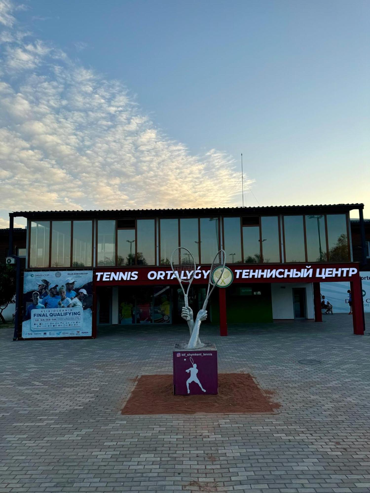 Pana Boutique Hotel Shymkent Bagian luar foto
